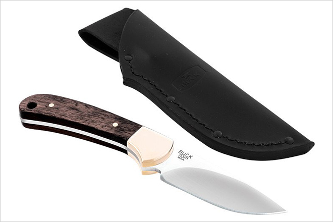 The Buck 113 comes with a high-quality leather sheath, sharp edge